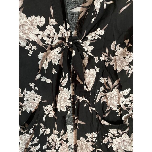 Spiritual Gangsta With Tie Front OS Black & White floral pattern - Picture 4 of 8